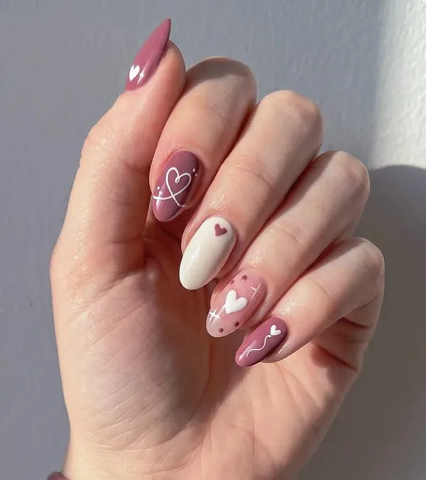 Cute nail designs trending this year 7