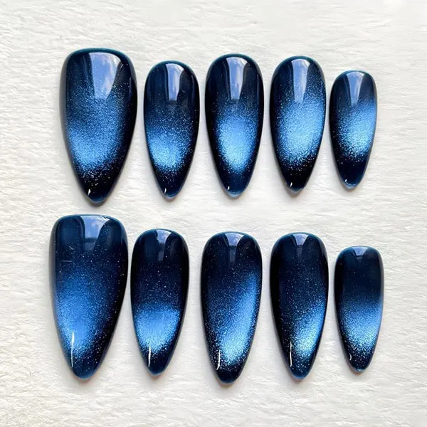 Dark and light blue nail designs 9