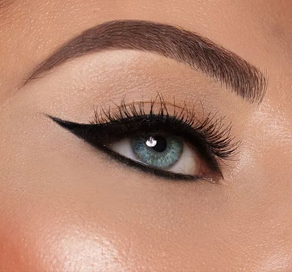 Egyptian style eyeliner 1