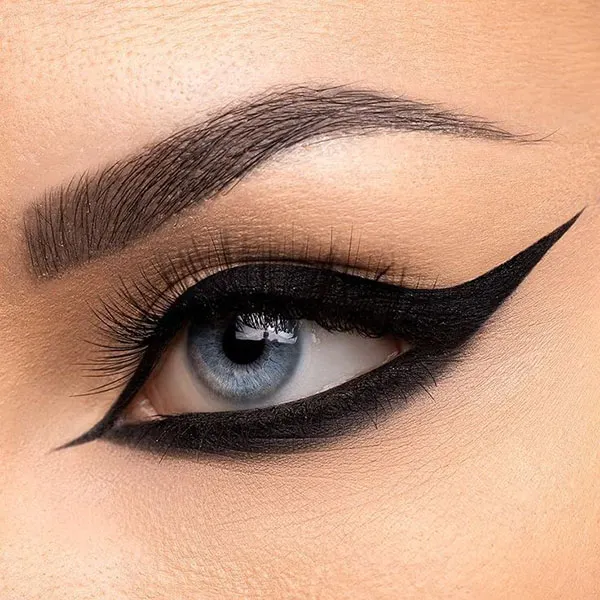 Egyptian style eyeliner 13