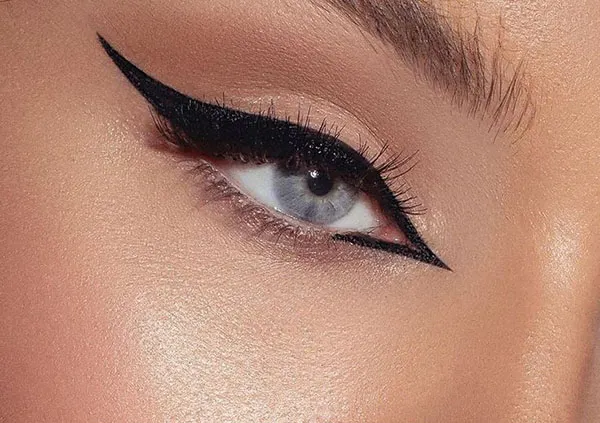 Egyptian style eyeliner 18