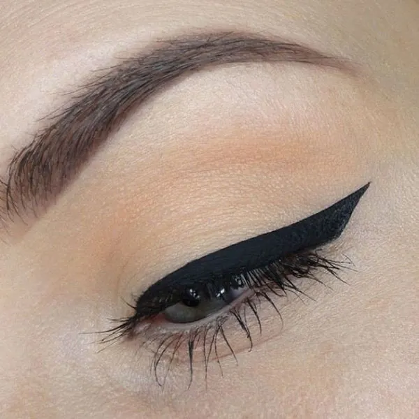 Egyptian style eyeliner 2