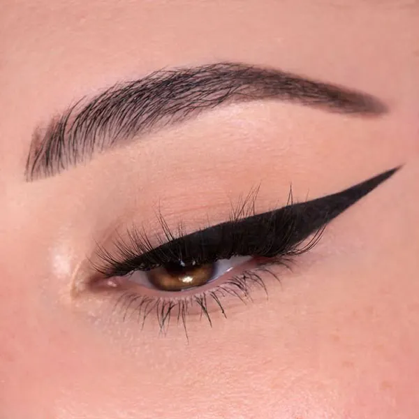 Egyptian style eyeliner 26