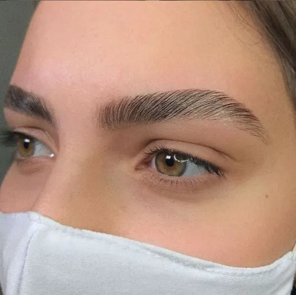 آموزش لیفت ابرو ترند 2026؛ بهترین روش برای داشتن ابروهای لیفتشده و طبیعی! 4 Eyebrow lift training 1