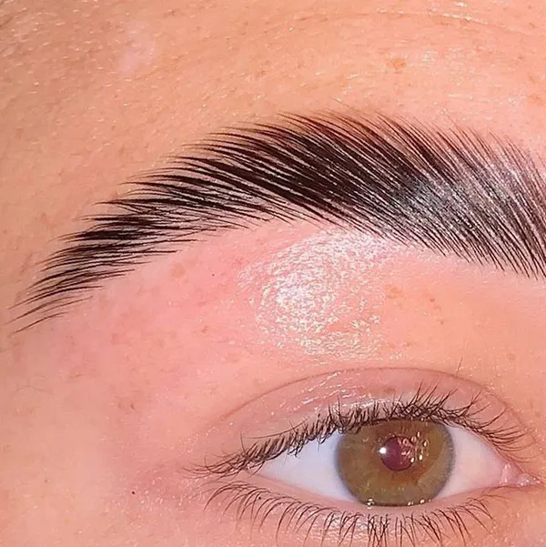 آموزش لیفت ابرو ترند 2026؛ بهترین روش برای داشتن ابروهای لیفتشده و طبیعی! 18 Eyebrow lift training 13