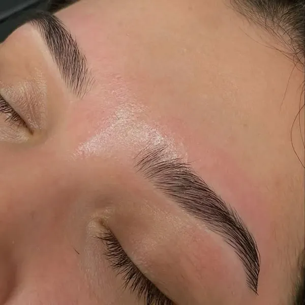 33 مدل برداشتن ابرو دخترانه؛ از ابروی صاف تا قوسدار! 18 Eyebrow removal model 15
