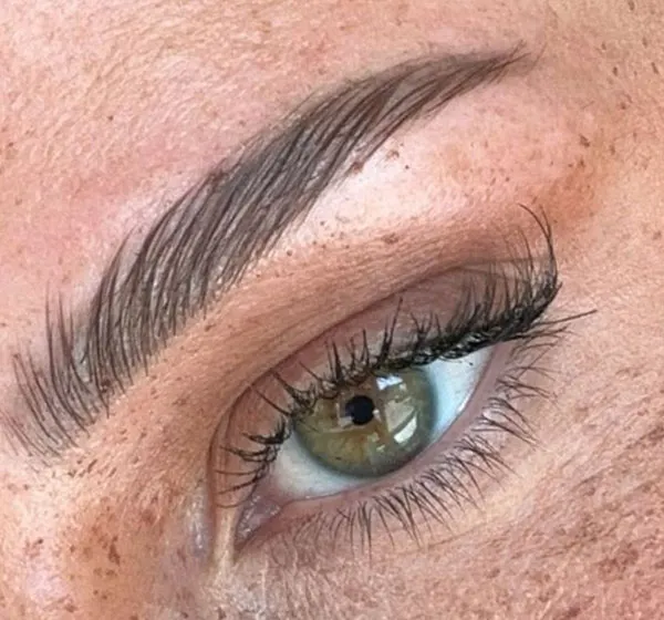 33 مدل برداشتن ابرو دخترانه؛ از ابروی صاف تا قوسدار! 20 Eyebrow removal model 16
