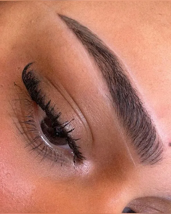 33 مدل برداشتن ابرو دخترانه؛ از ابروی صاف تا قوسدار! 31 Eyebrow removal model 26