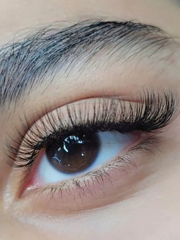 Eyelash extension model 1
