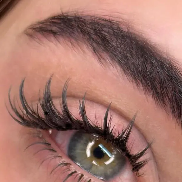 Eyelash extension model 10