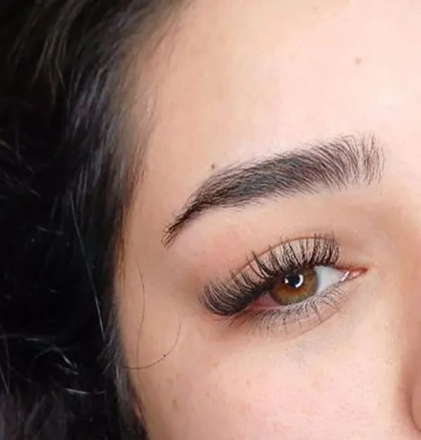 Eyelash extension model 3