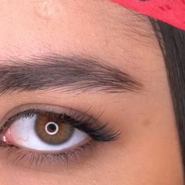 Eyelash extension model 4