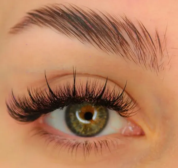 Eyelash extension model 5