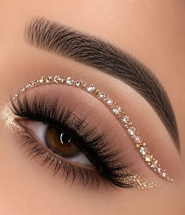 Formal eye makeup 30
