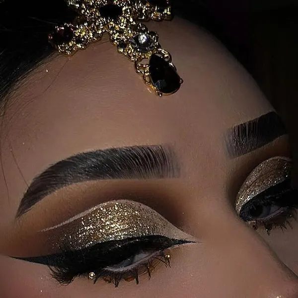 Heavy Arabic eye makeup 1
