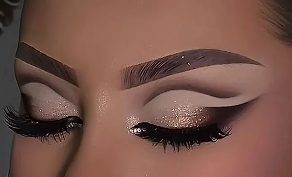 Heavy Arabic eye makeup 27
