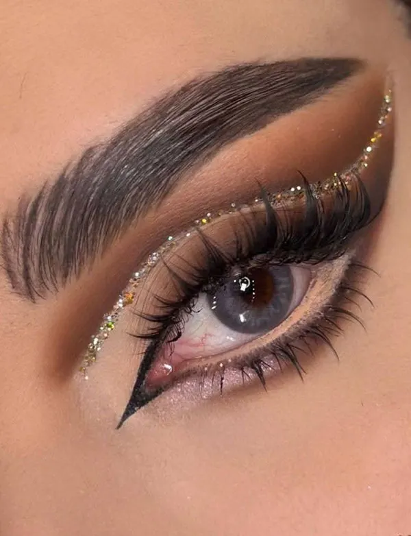 Heavy Arabic eye makeup 30