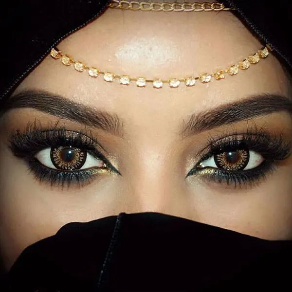 Heavy Arabic eye makeup 33