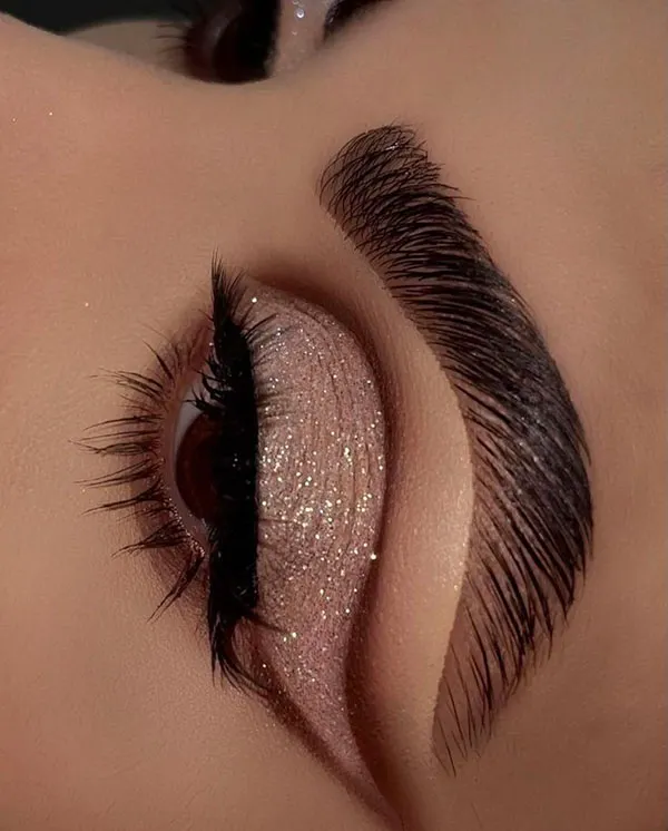 Heavy Arabic eye makeup 8