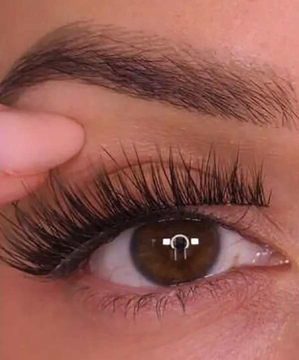 How to Apply False Eyelashes 28