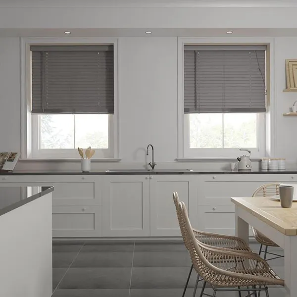 Kitchen Venetian blinds 12
