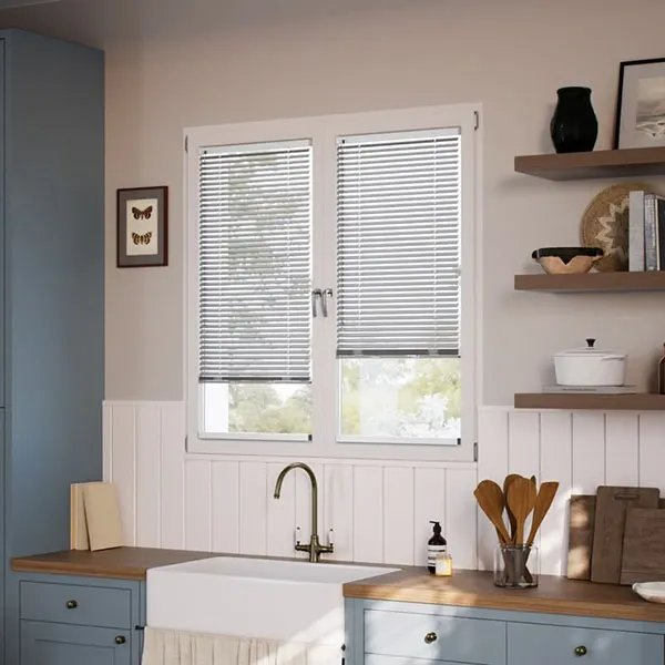 Kitchen Venetian blinds 26
