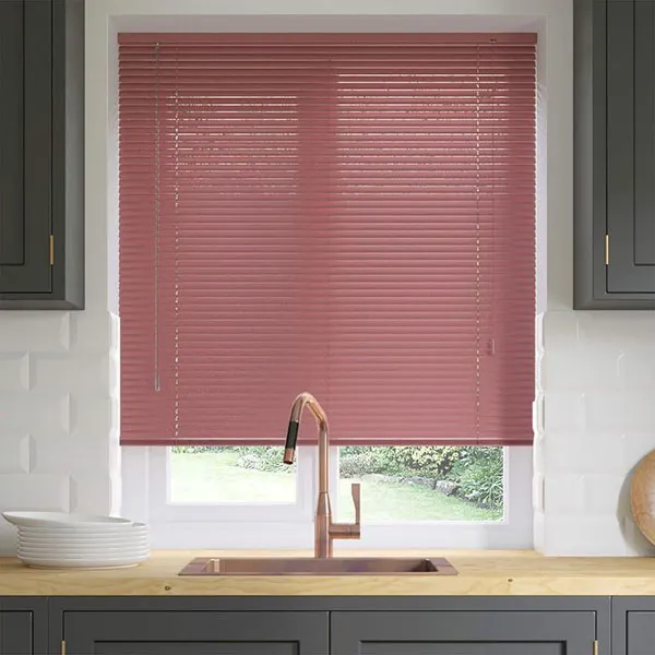 Kitchen Venetian blinds 28