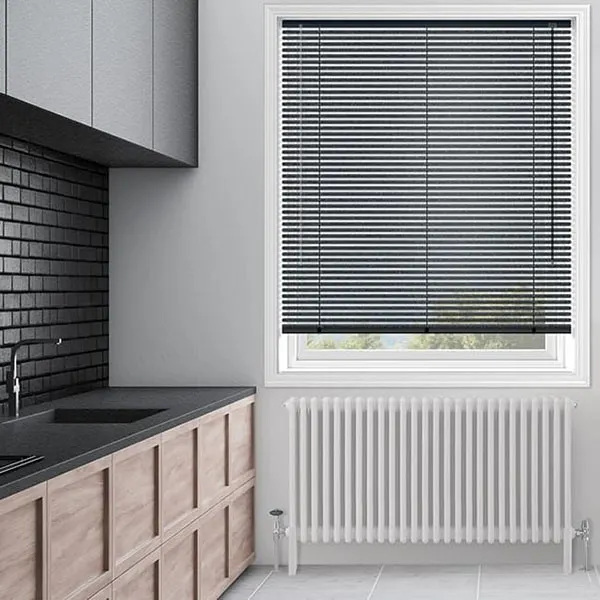 Kitchen Venetian blinds 31