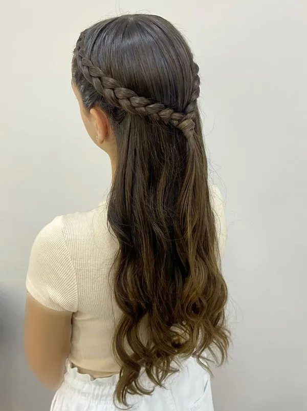 Loose Braided Hairstyle 19
