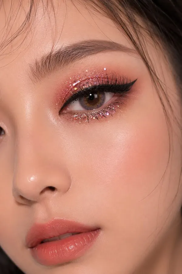 Makeup for a girl attending a wedding 15