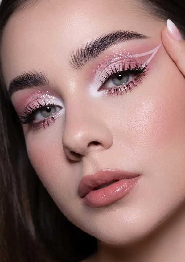 Makeup for a girl attending a wedding 23