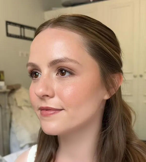 32 مدل آرایش صورت گرد دخترانه؛ ترفندهای ساده برای زاویهسازی چهره! 7 Makeup for a round face 4