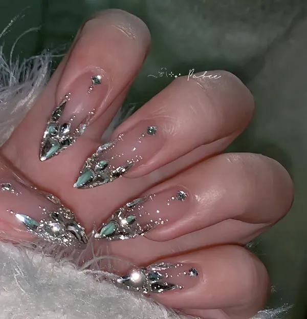 Nail designs for weddings 34