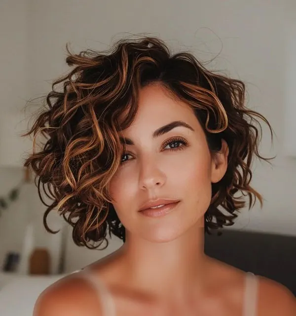 New short curly hairstyle 13
