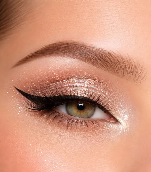 Shimmer eyeshadow for girls 15