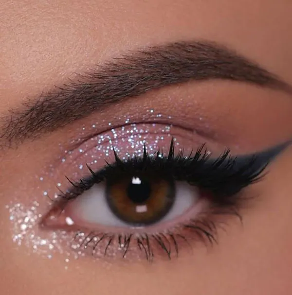 Shimmer eyeshadow for girls 28