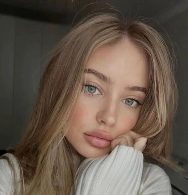 Soft girly makeup 29