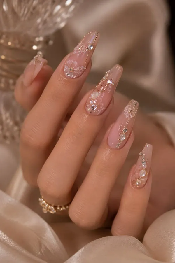 32 طرح ناخن برای عروسی | انتخابهایی که از مد نمیافتند! 5 Wedding nail designs 1