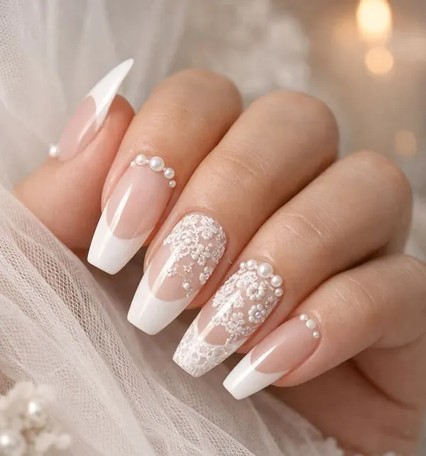 32 مدل ناخن عروس سفید که برای شب عروسی فوقالعادهاند! 15 White bridal nail design 12