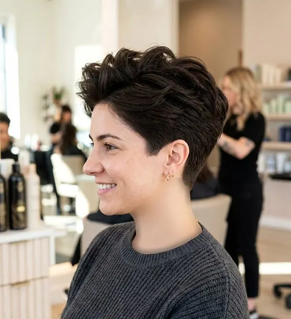 30 مدل مو پسرانه برای دختر؛ از تصمیم سخت تا نتیجهای که عاشقش میشوی! 28 Boyish hairstyles for girls 27