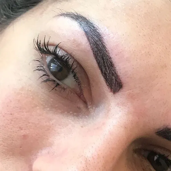 30 مدل تتو ابرو شیک؛ از نچرال تا ابروهای پررنگ و چشمگیر! 13 Eyebrow tattoo model 10
