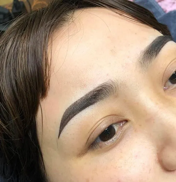 30 مدل تتو ابرو شیک؛ از نچرال تا ابروهای پررنگ و چشمگیر! 18 Eyebrow tattoo model 14