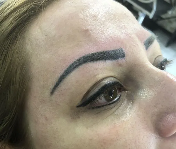 30 مدل تتو ابرو شیک؛ از نچرال تا ابروهای پررنگ و چشمگیر! 28 Eyebrow tattoo model 24
