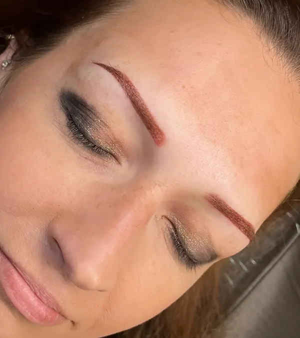 30 مدل تتو ابرو شیک؛ از نچرال تا ابروهای پررنگ و چشمگیر! 26 Eyebrow tattoo model 25