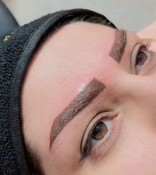 30 مدل تتو ابرو شیک؛ از نچرال تا ابروهای پررنگ و چشمگیر! 33 Eyebrow tattoo model 29