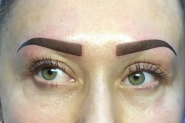 30 مدل تتو ابرو شیک؛ از نچرال تا ابروهای پررنگ و چشمگیر! 8 Eyebrow tattoo model 6