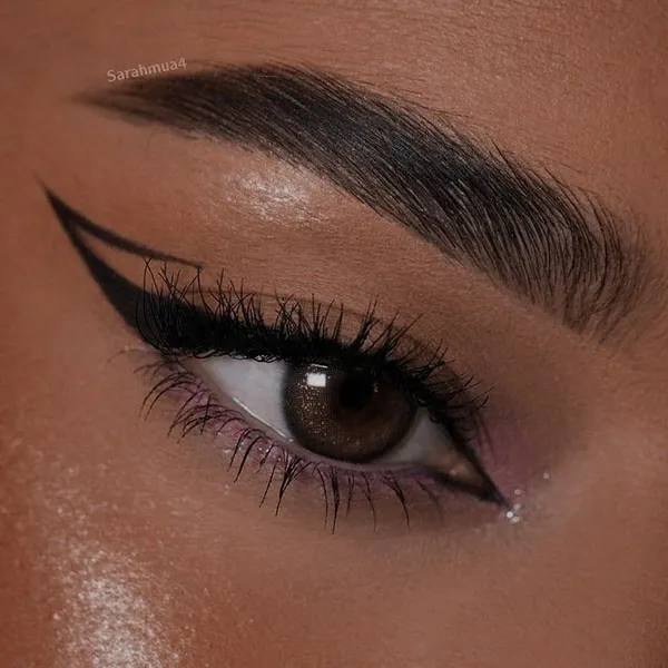 30 مدل خط چشم برای پلک افتاده؛ از خط باریک تا باتوینگ! 5 Eyeliner styles for hooded eyes 1