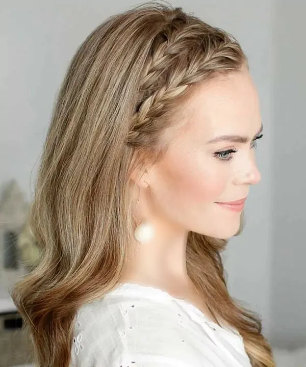 32 مدل بافت مو جلوی سر با موی باز؛ ایدههایی که با چند رشته مو کل استایل را عوض میکنند! 11 Front hair braid with loose hair 8