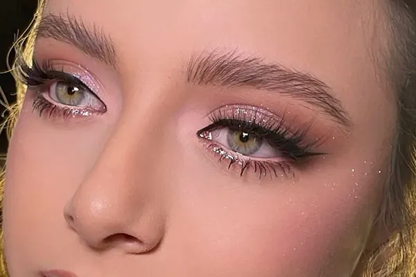 Girly pink makeup 13