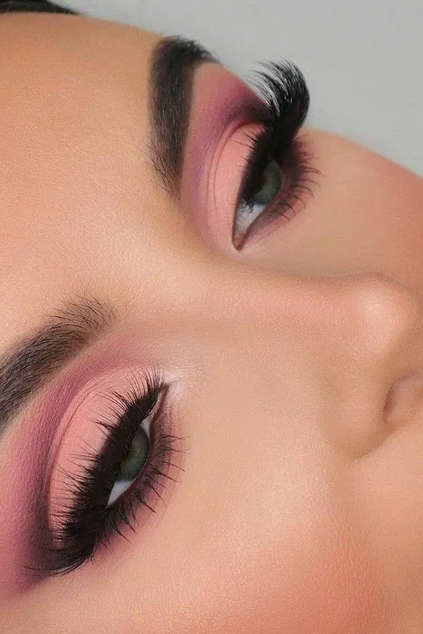 Girly pink makeup 24